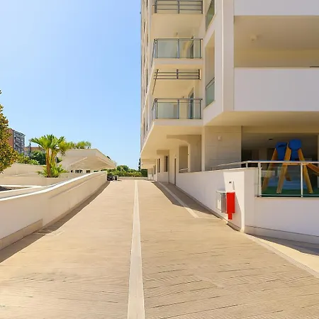 Brezza Di Bari, Terrace & Free Parking, Family And Group By Leviora Collection Apartment