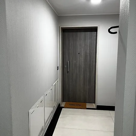 Apartment Brezza Di Bari, Terrace & Free Parking, Family And Group By Leviora Collection Bari