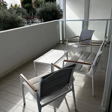 Apartment Brezza Di Bari, Terrace & Free Parking, Family And Group By Leviora Collection Bari