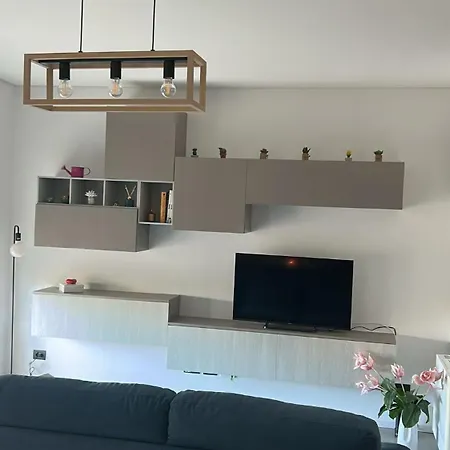 Brezza Di Bari, Terrace & Free Parking, Family And Group By Leviora Collection Apartment Bari