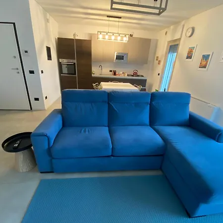 Apartment Brezza Di Bari, Terrace & Free Parking, Family And Group By Leviora Collection Bari