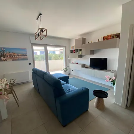 Brezza Di Bari, Terrace & Free Parking, Family And Group By Leviora Collection * Bari