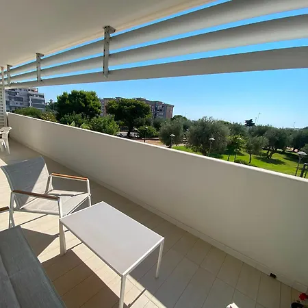 Brezza Di Bari, Terrace & Free Parking, Family And Group By Leviora Collection