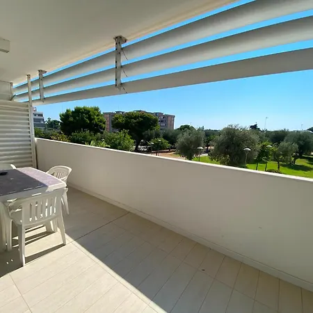 Brezza Di Bari, Terrace & Free Parking, Family And Group By Leviora Collection *