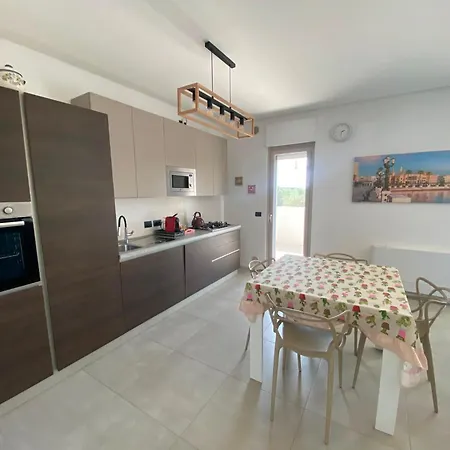 Brezza Di Bari, Terrace & Free Parking, Family And Group By Leviora Collection